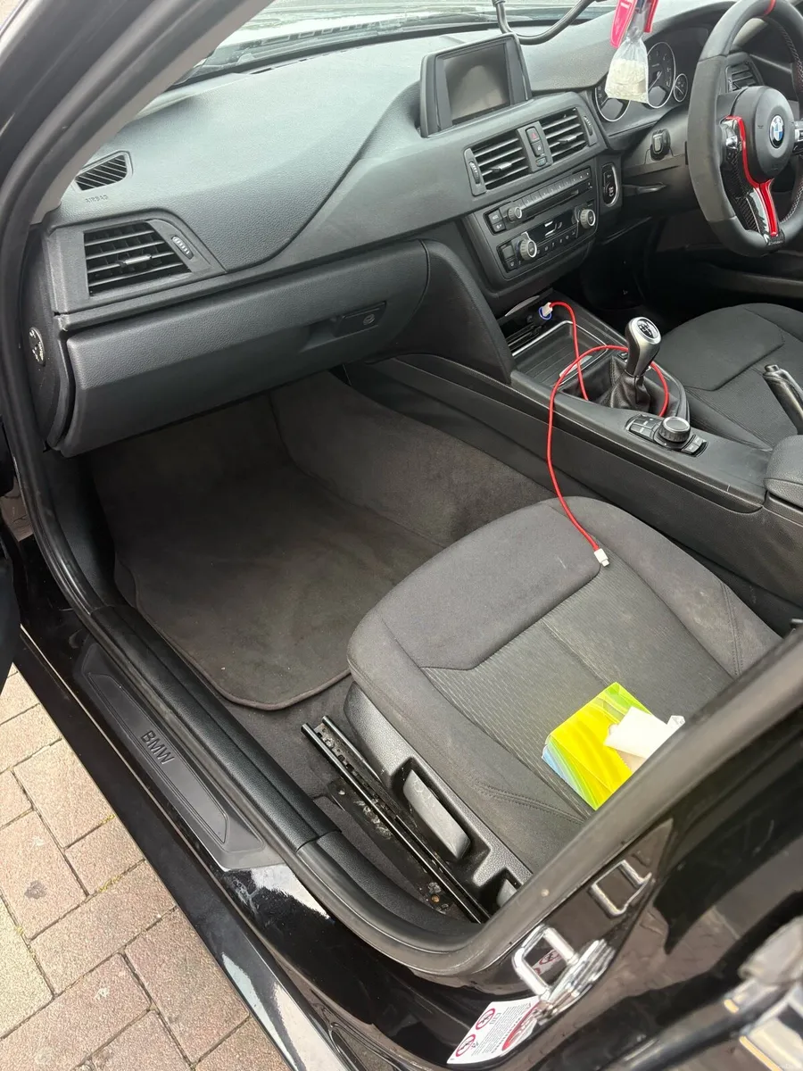 Car - Image 2