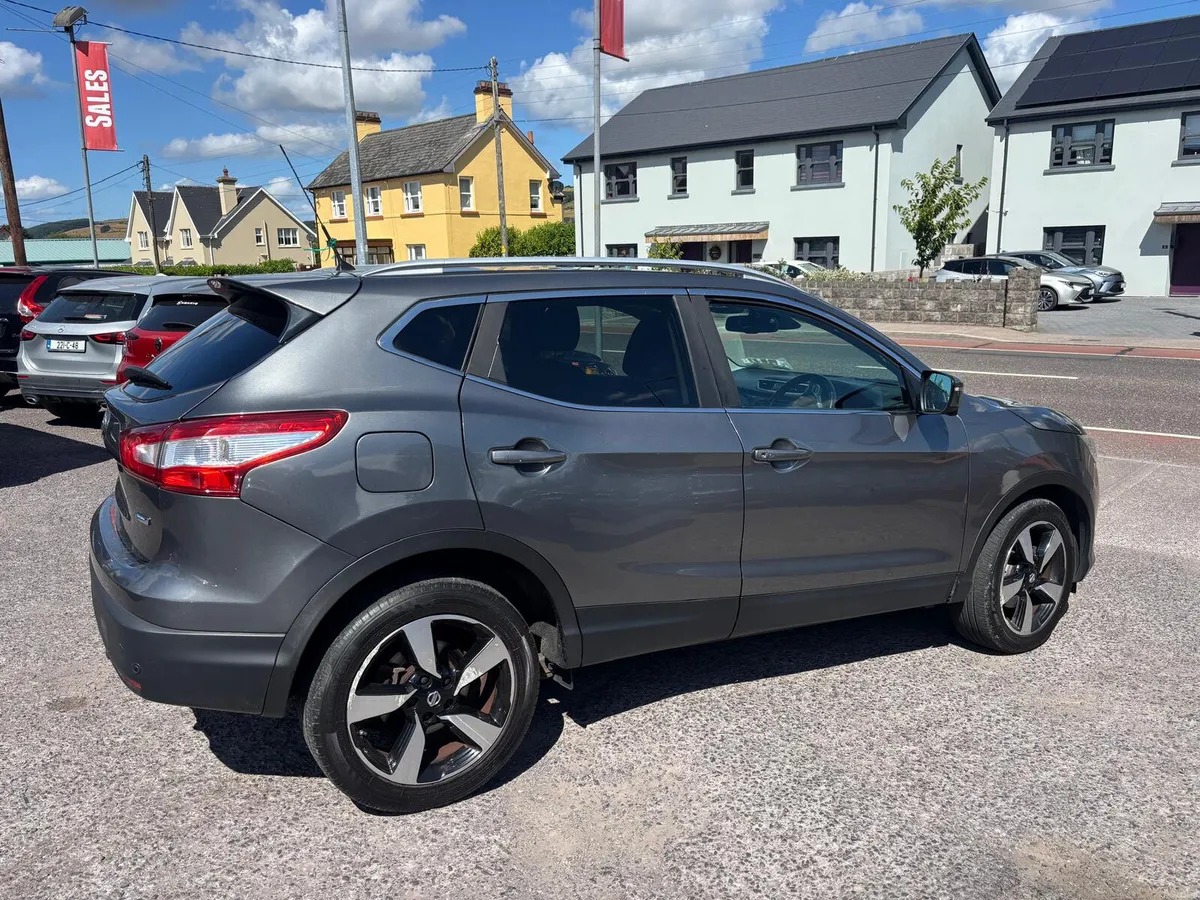 Nissan Qashqai 2016 DIESEL  LOW  MILEAGE - Image 4