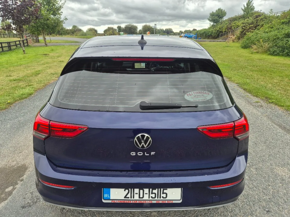 Volkswagen Golf Style 2.0L TDI - Image 5