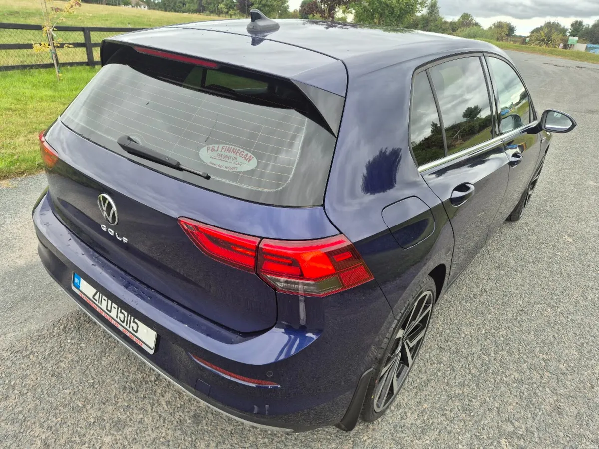 Volkswagen Golf Style 2.0L TDI - Image 4