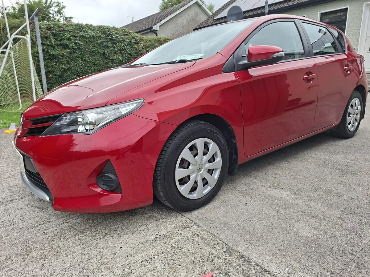 2014 Toyota Auris 1.33 Petrol - Image 4