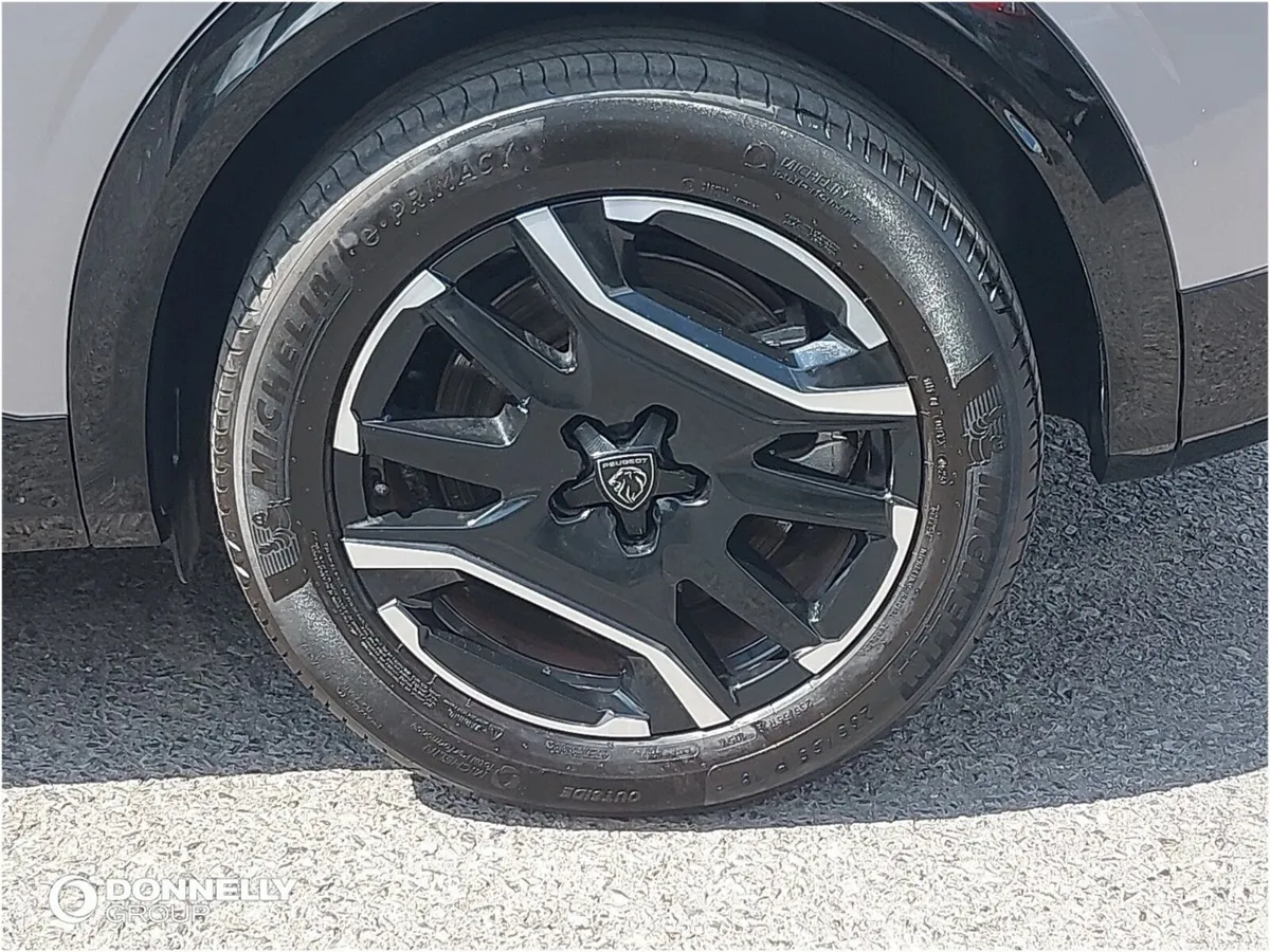 Peugeot 3008 E- Electric Estate GT - Image 5