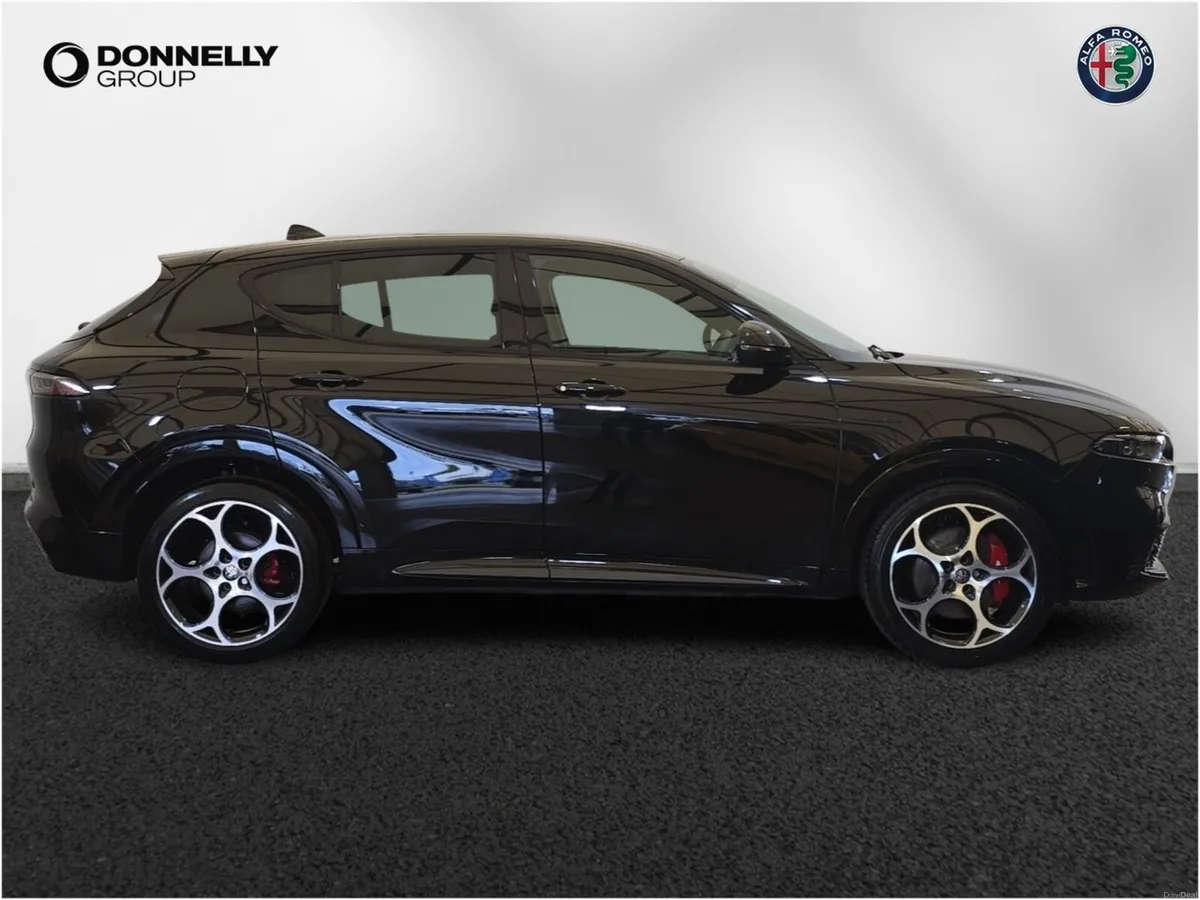 Alfa Romeo Tonale Hatchback Veloce - Image 3