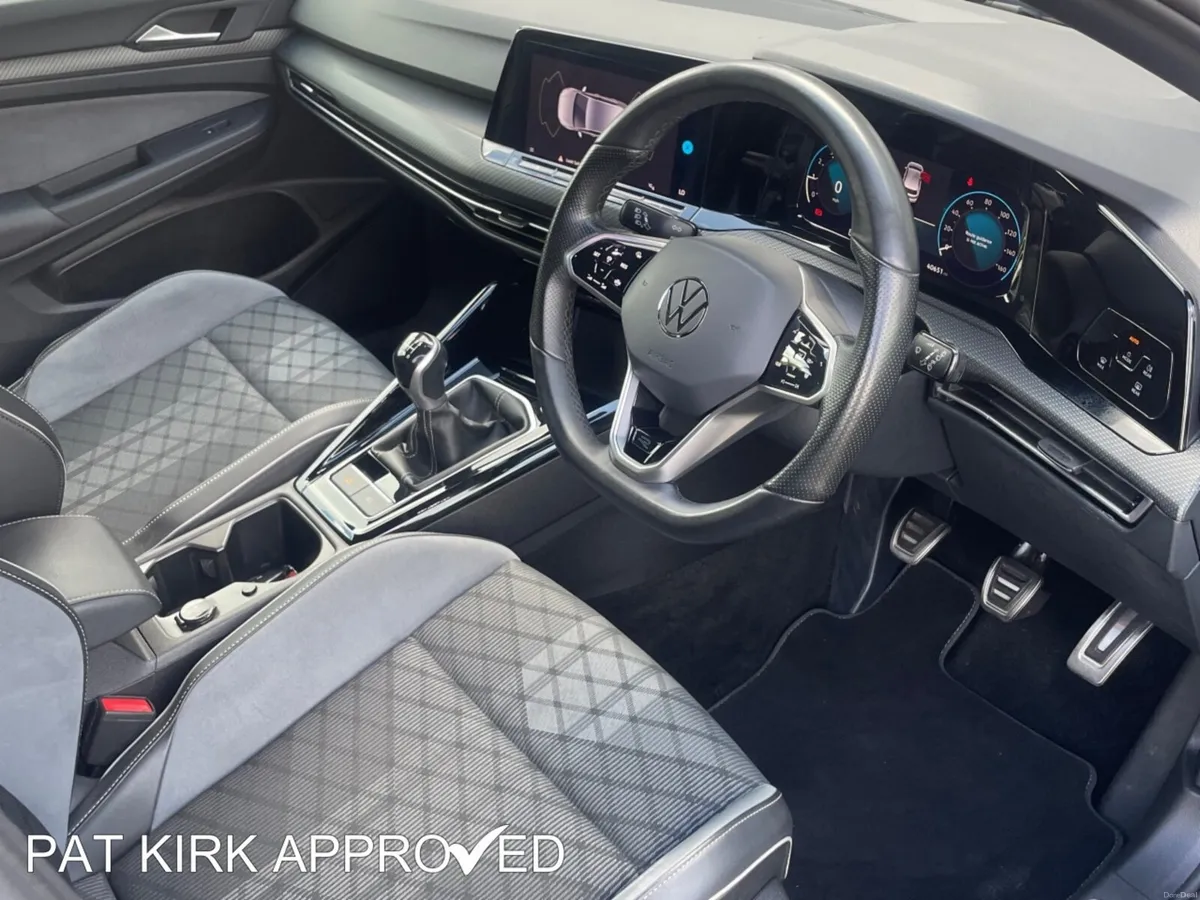 Volkswagen Golf Hatchback R-Line - Image 5