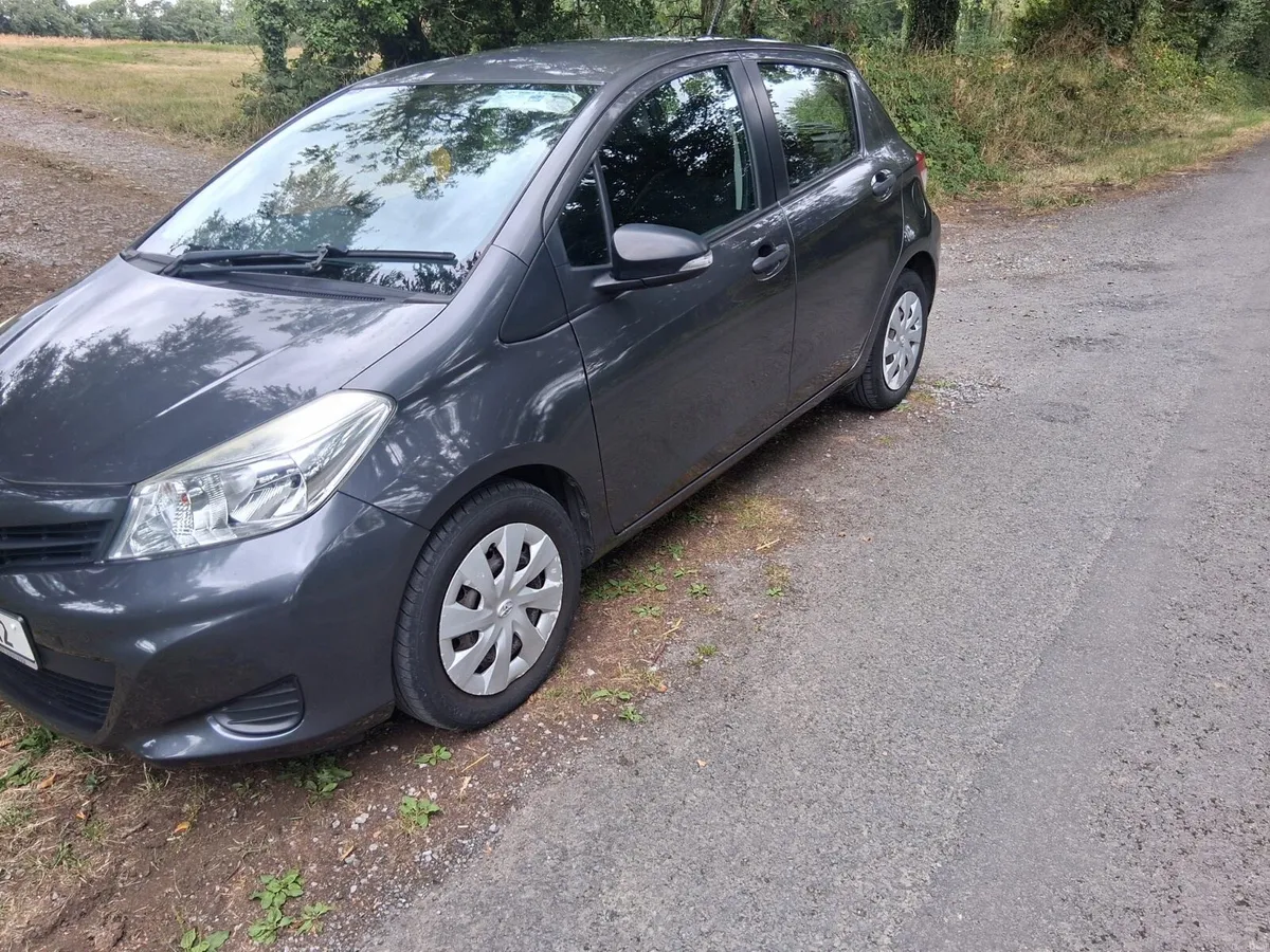 Toyota yaris - Image 5