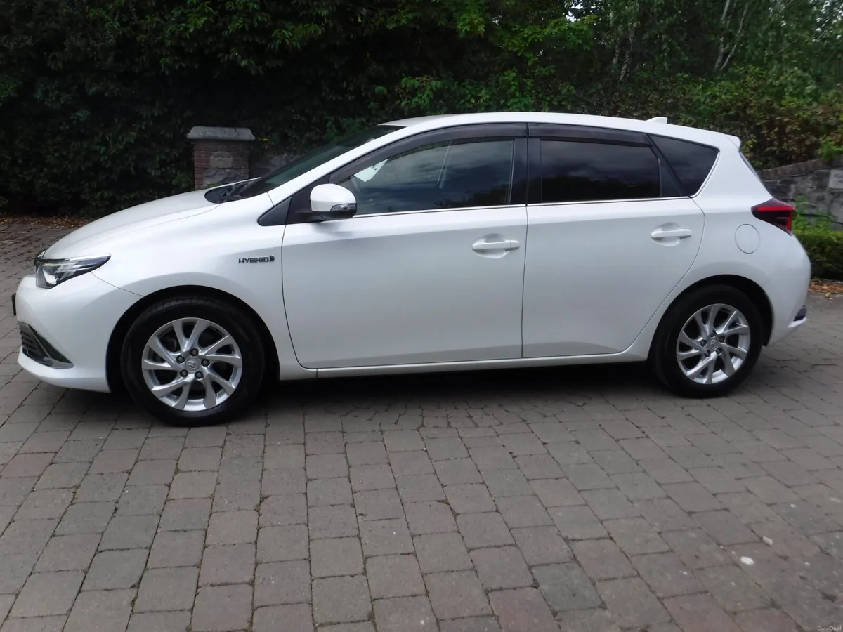 TOYOTA AURIS 1.8 AUTO HYBRID ANDROID+CARPLAY - Image 5