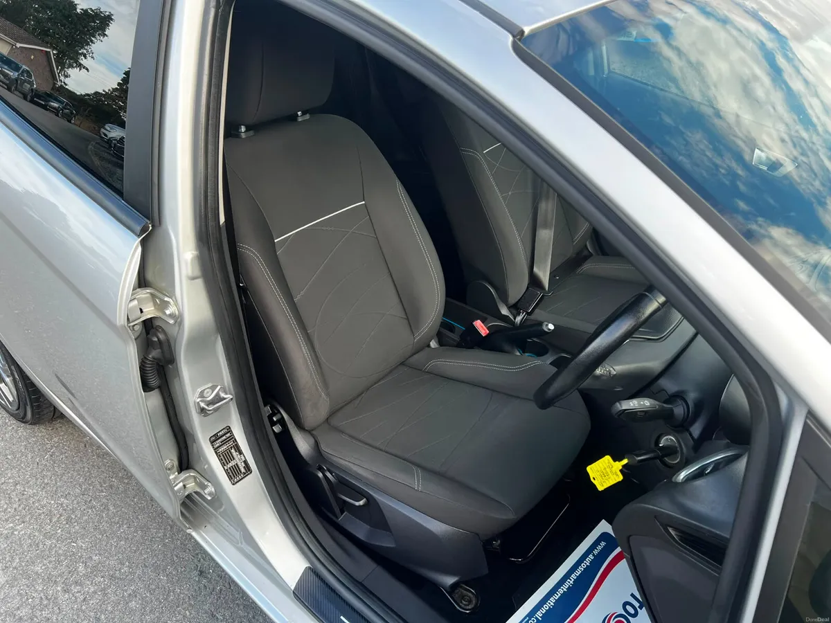 Ford Fiesta 2015 - Image 4