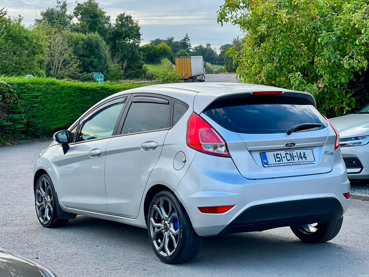 Ford Fiesta 2015 - Image 6