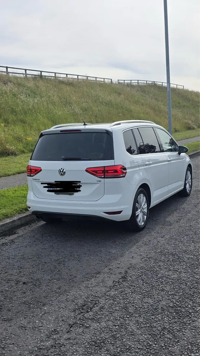 Car - Image 2