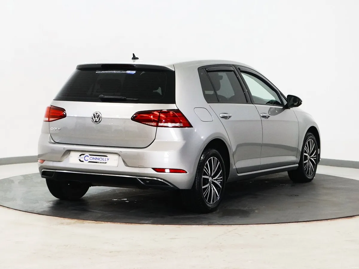 *129* 2019 Volkswagen Golf 1.6TDI SE NAV - Image 3
