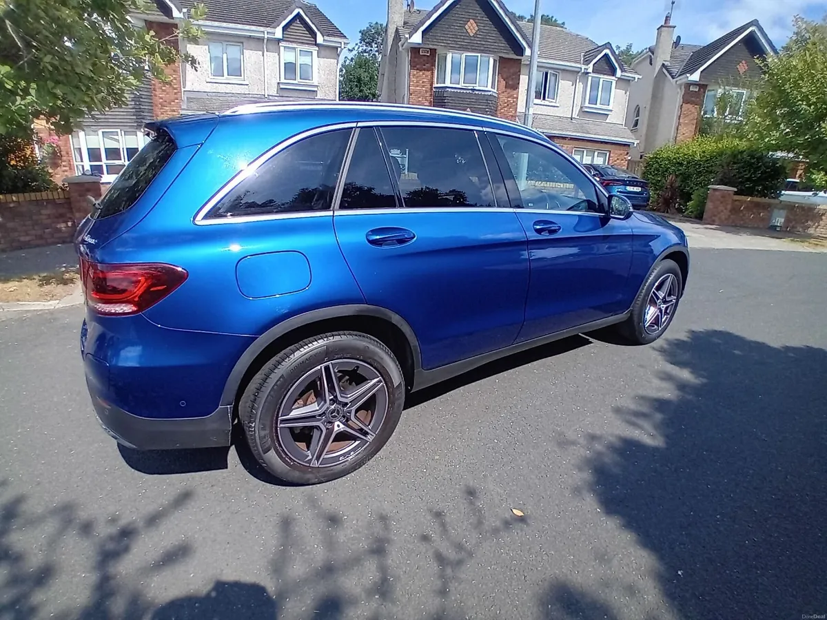 Mercedes-Benz GLC 2022 - Image 2