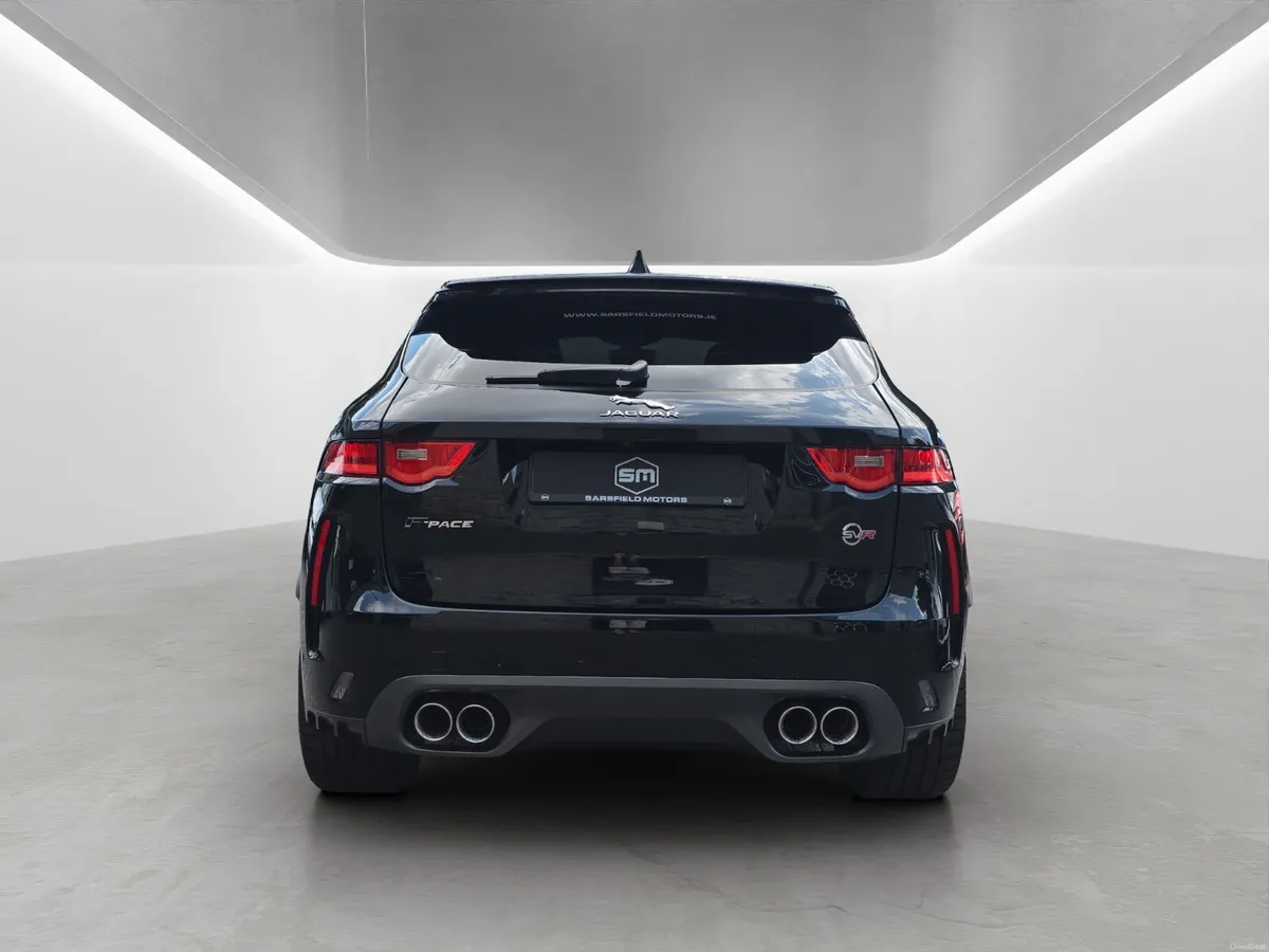 2019 JAGUAR F PACE 5.0 SVR S/C 550 BHP AUTO. - Image 6