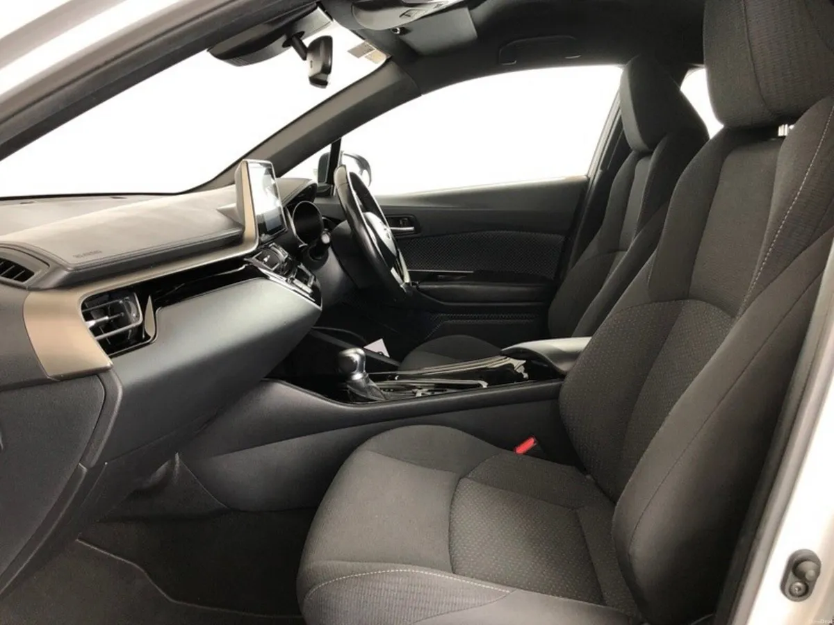 Toyota C-HR C-HR HYBRID SPORT - Image 6