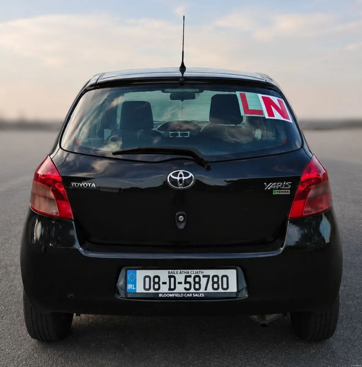 Toyota Yaris 2008 - Image 6