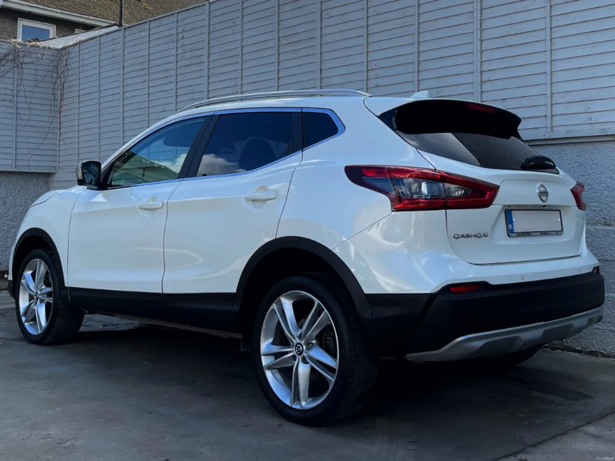 Nissan Qashqai 2019 / N-Vision / Pan Roof / CAMERA - Image 6