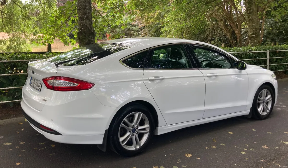 Ford Mondeo 1.5 TDCI 120 bhp Zetec Edition - Image 6