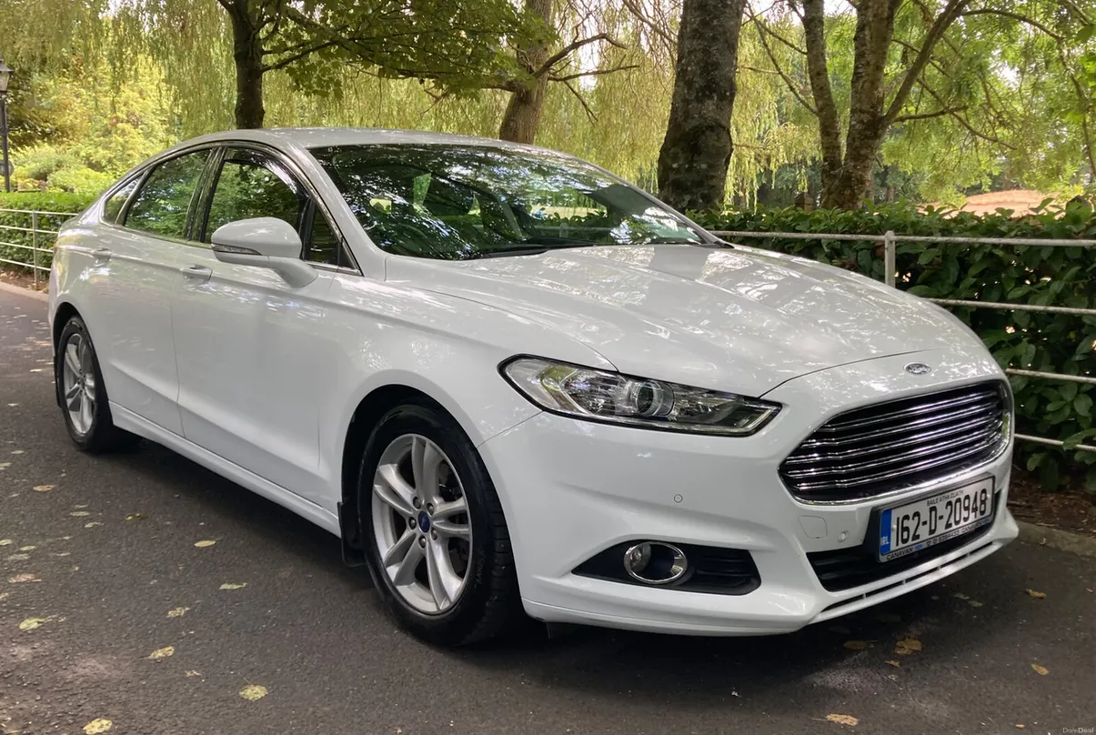 Ford Mondeo 1.5 TDCI 120 bhp Zetec Edition - Image 4
