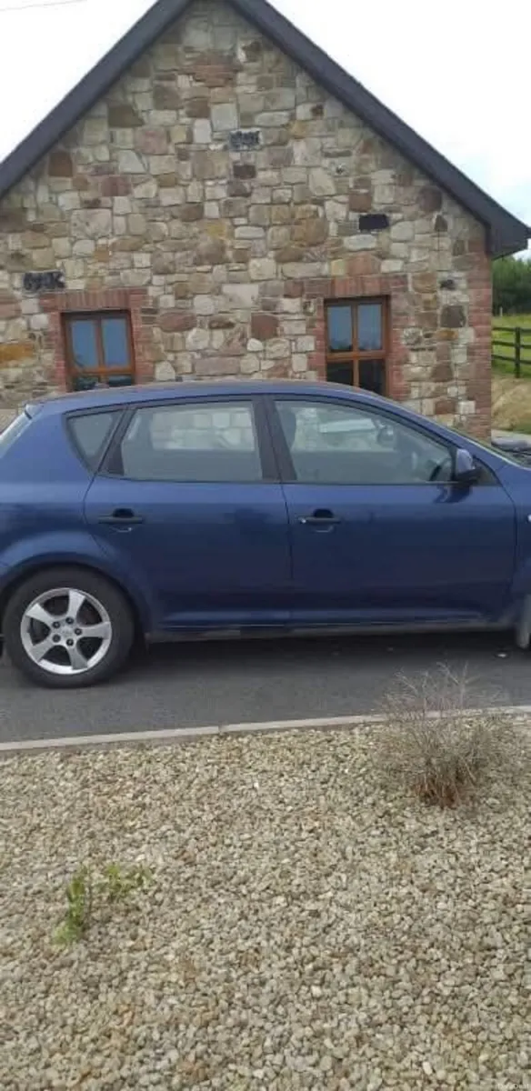 Kia Ceed 2009 1.6 Diesel - Image 2