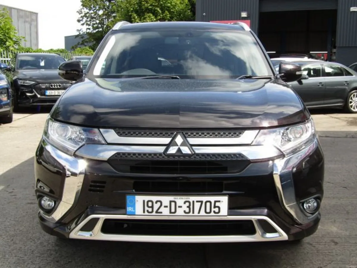 Mitsubishi Outlander PHEV JURO - Image 2