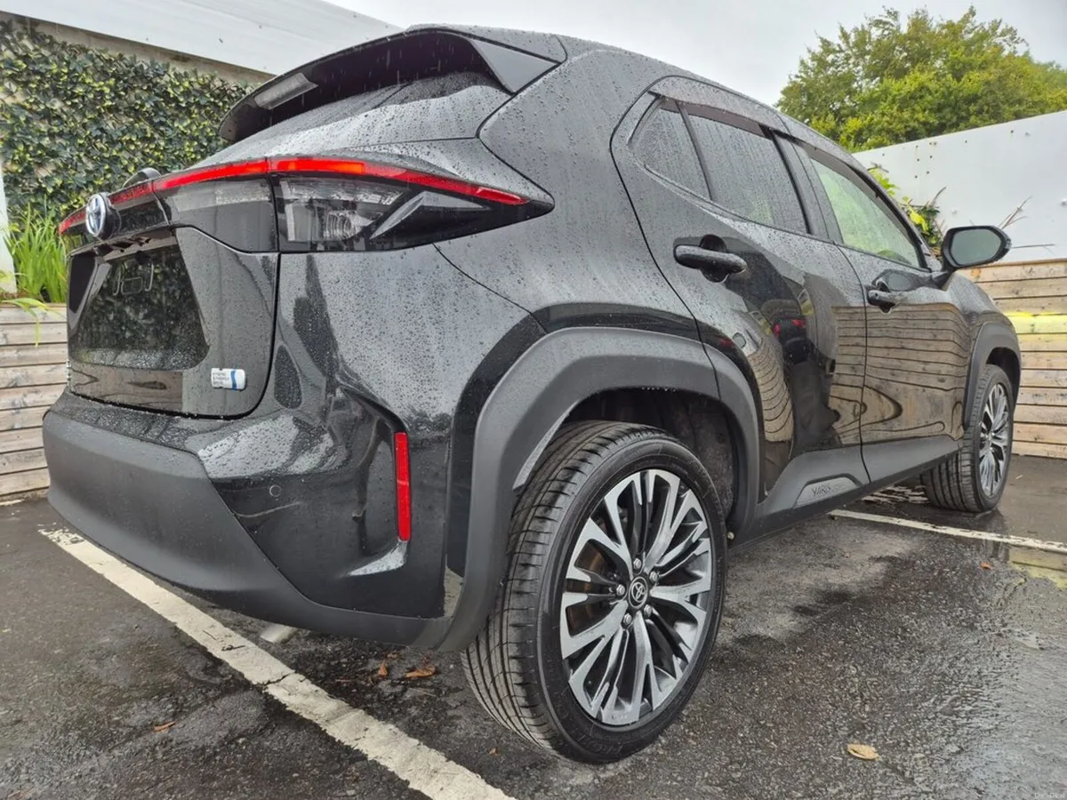 Toyota Yaris Cross 1.5 HYBRID / SOL TOP SPEC / TAX - Image 5