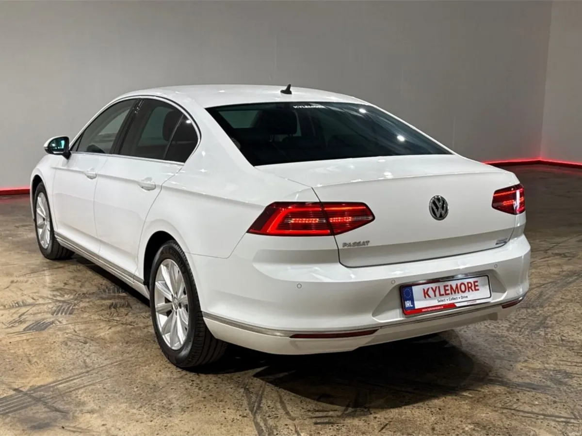 Volkswagen Passat 1.4 TSI ELEGENCE LINE AUTOMATIC - Image 5