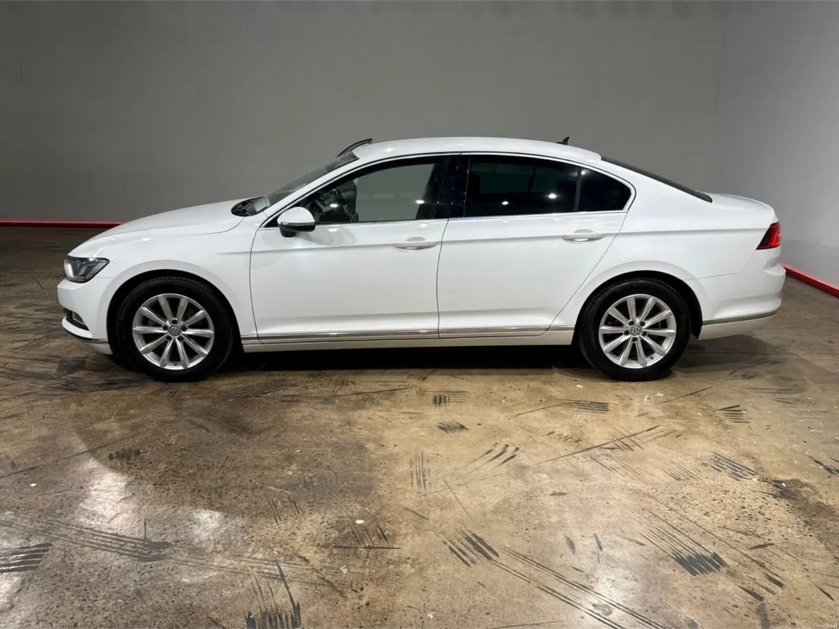 Volkswagen Passat 1.4 TSI ELEGENCE LINE AUTOMATIC - Image 6