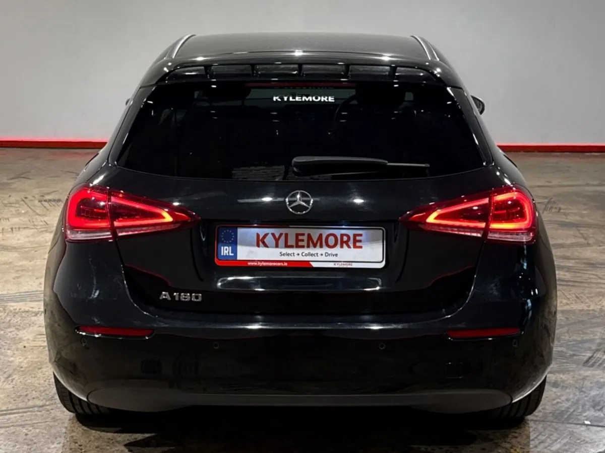 Mercedes-Benz A-Class 1.3 AUTOMATIC A180 STYLE EDI - Image 4