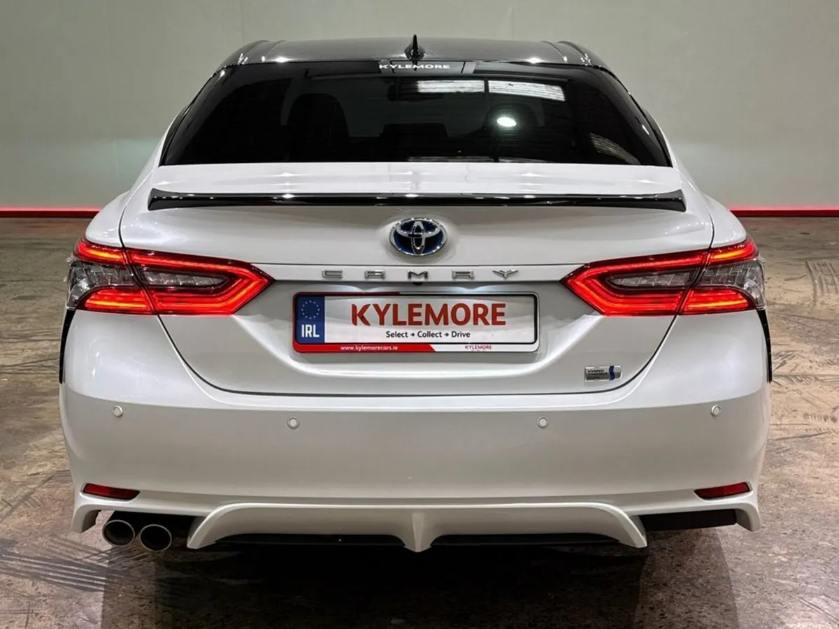 Toyota Camry 2.5 HYBRID AUTOMATIC WS EDITION - WHI - Image 4