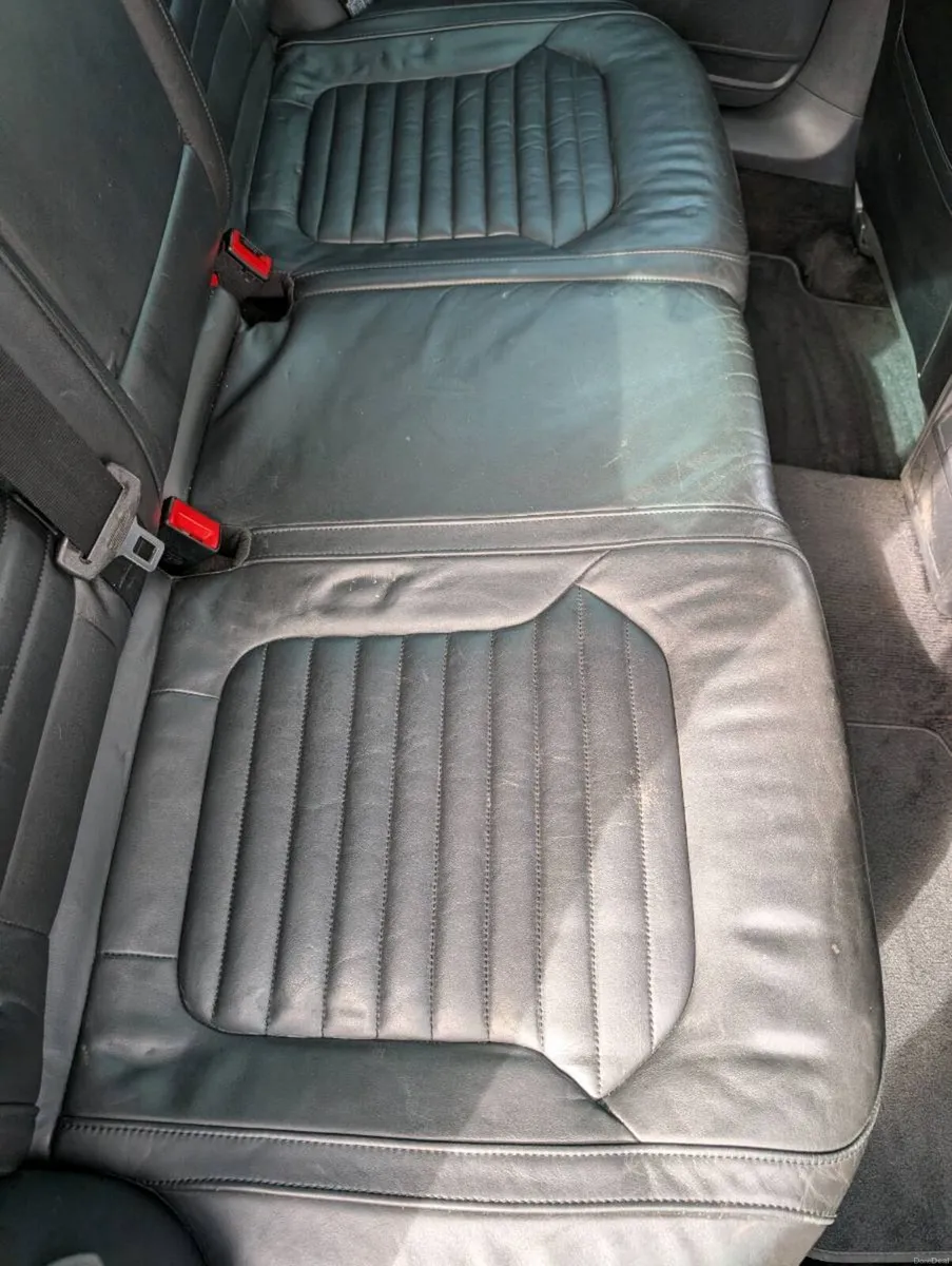 VW Passat Estate - Image 5