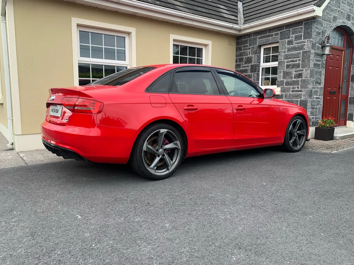 JUST PASSED NCT RED AUDI A4 2.0 ULTRA - Image 2