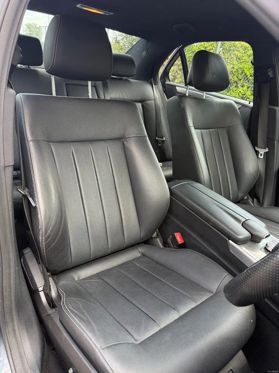 Mercedes-Benz E220 2.2 Diesel Automatic – 2016 - Image 4
