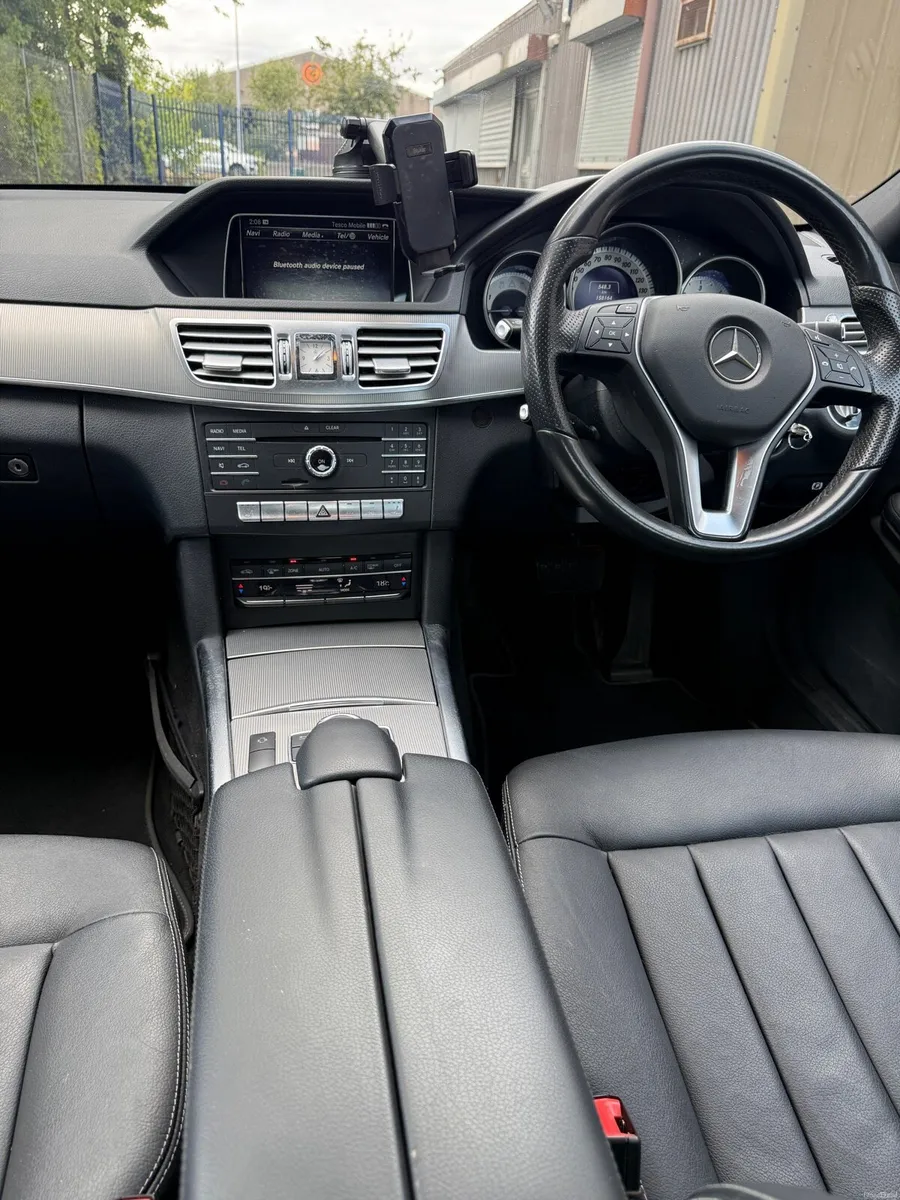 Mercedes-Benz E220 2.2 Diesel Automatic – 2016 - Image 6