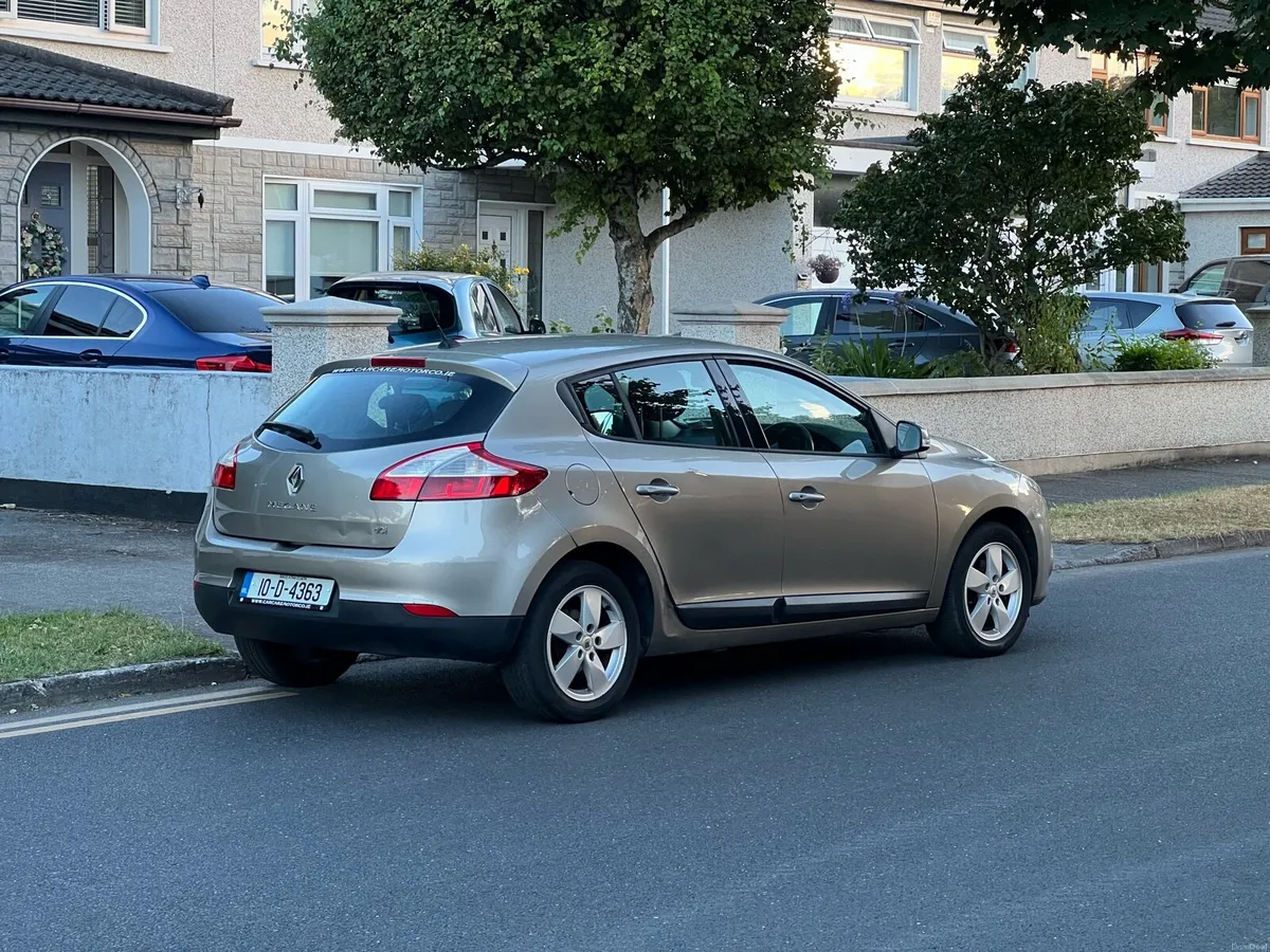 Renault Megane LOW KMS TOMTOM - Image 3