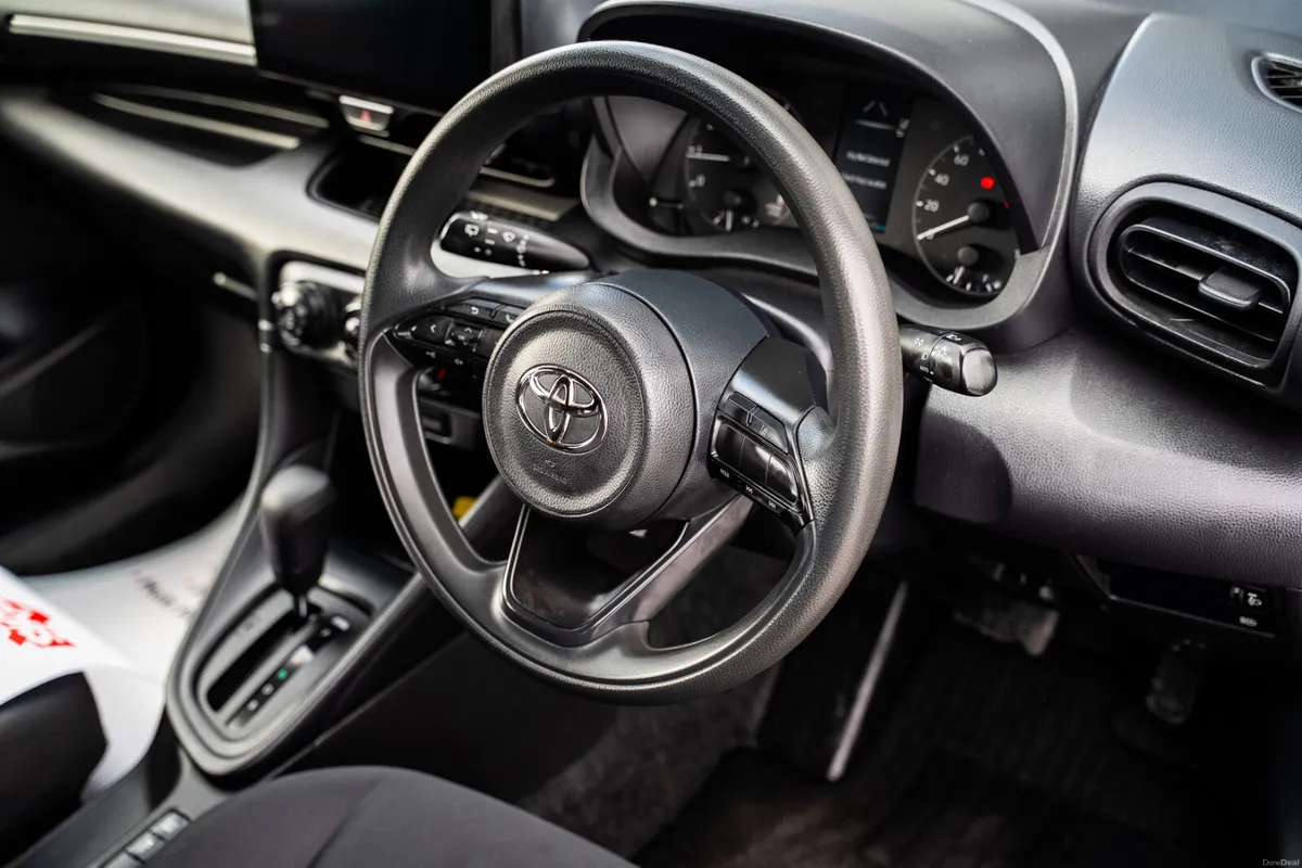 2021 Toyota Yaris 1.0 Petrol Automatic - Image 6