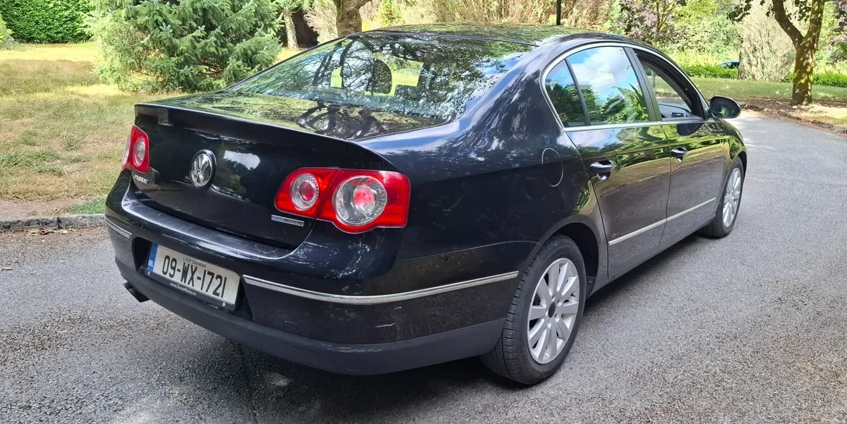 09 VW Passat ,   2lt Diesel  ,  LOW Kms - Image 3