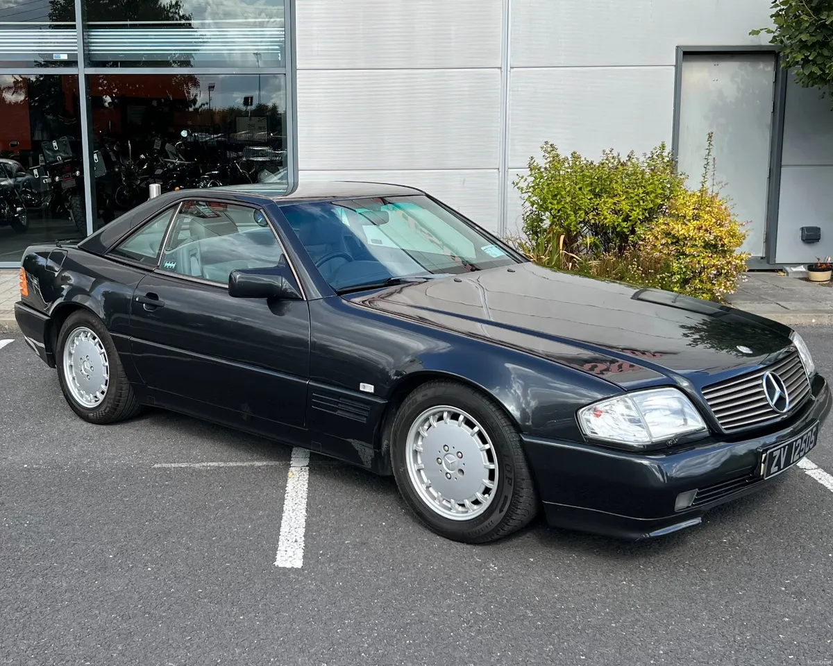 1990 Mercedes Benz SL 300 24-valve - Image 2