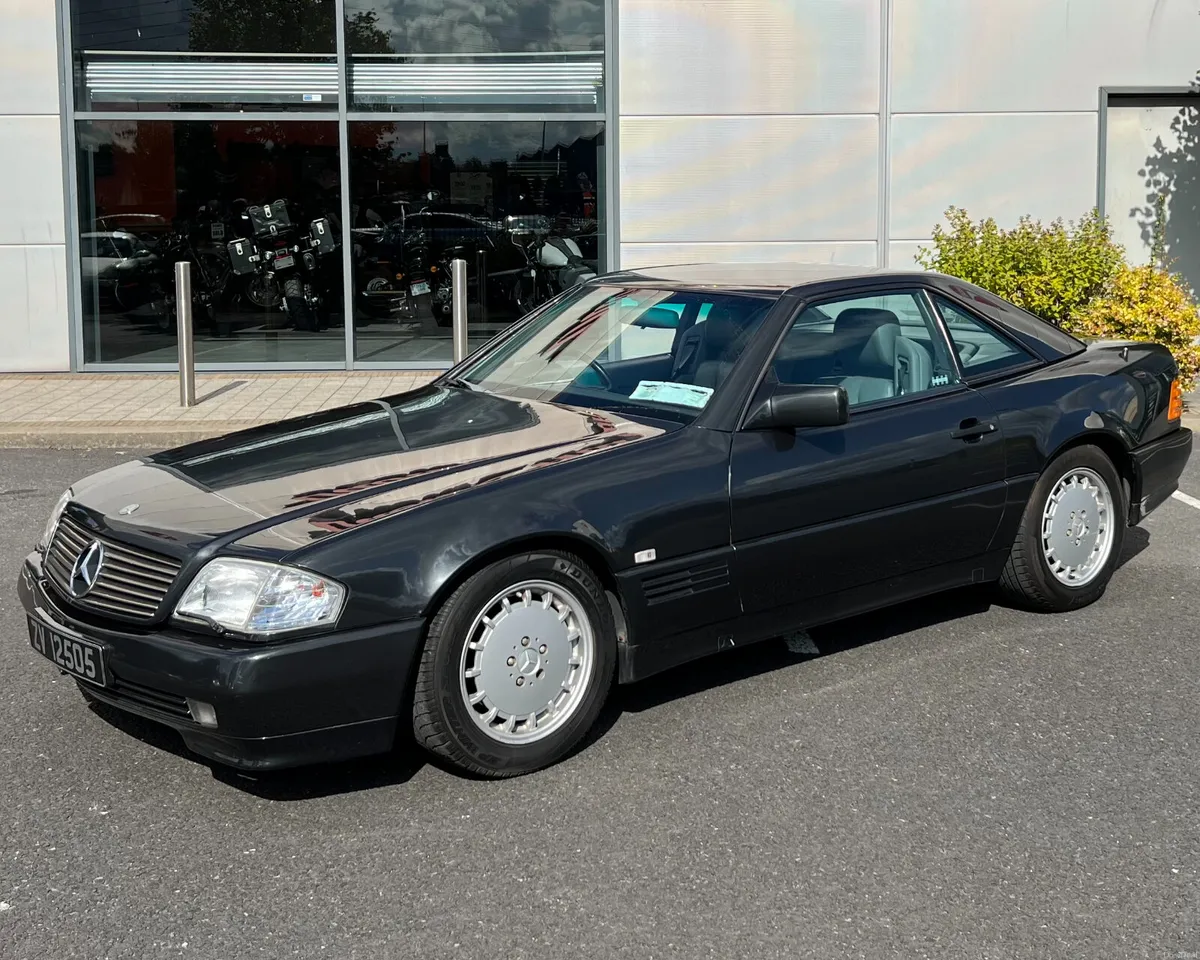 1990 Mercedes Benz SL 300 24-valve - Image 4