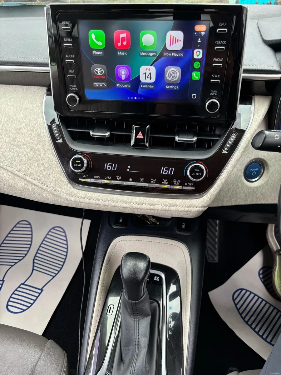 2019 Toyota Corolla *Sol* - Image 6