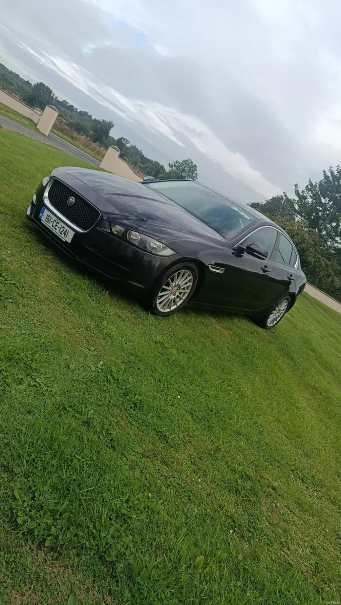 Car - Image 2