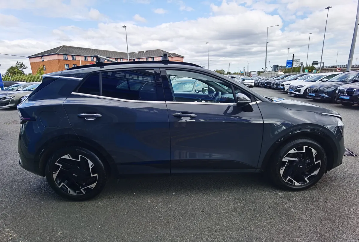 KIA SPORTAGE 1.6 GT-LINE AUTOMATIC PHEV - Image 4