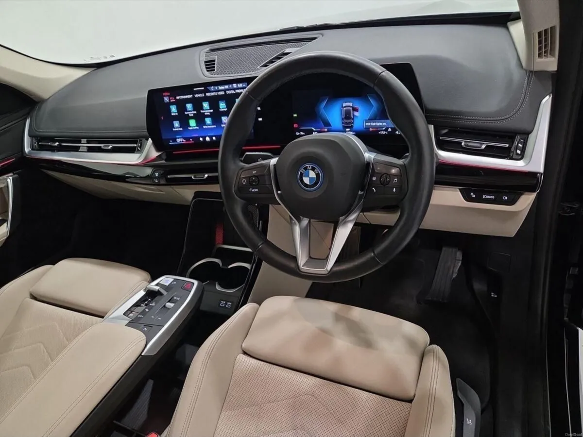 BMW iX1 eDrive20 xLine - Image 6