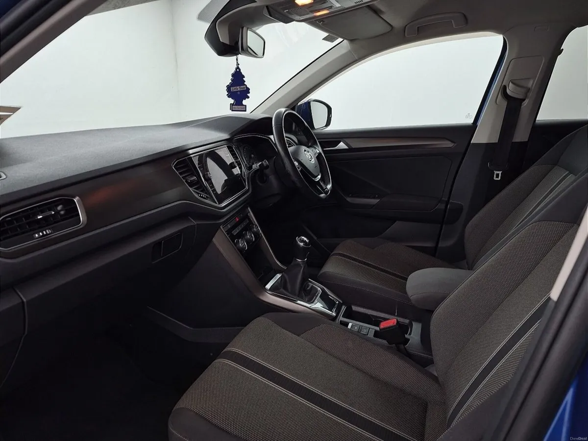 Volkswagen T-Roc 1.0 TSI 115bhp Design - Image 4