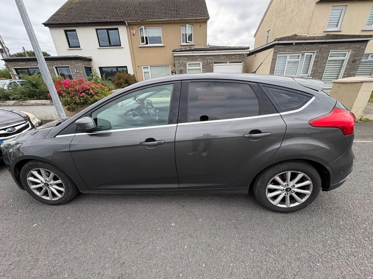 Car - Image 5