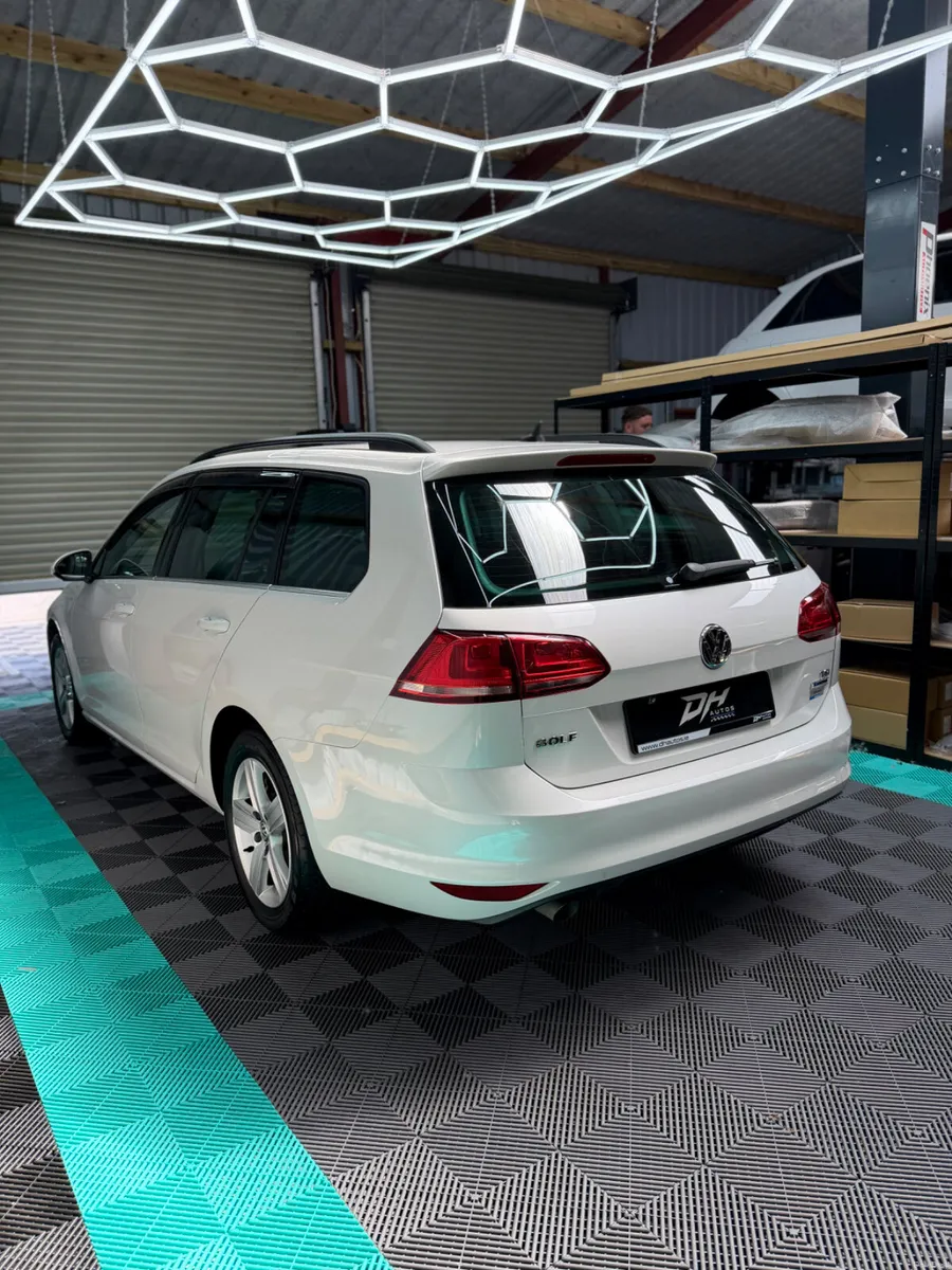 2015 VW Golf 1.2 Petrol Estate - Image 3