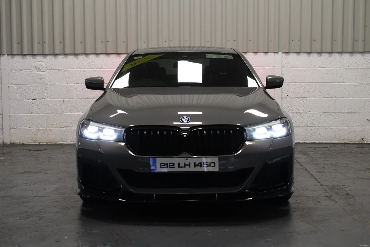 BMW 5-Series 2021 - Image 2