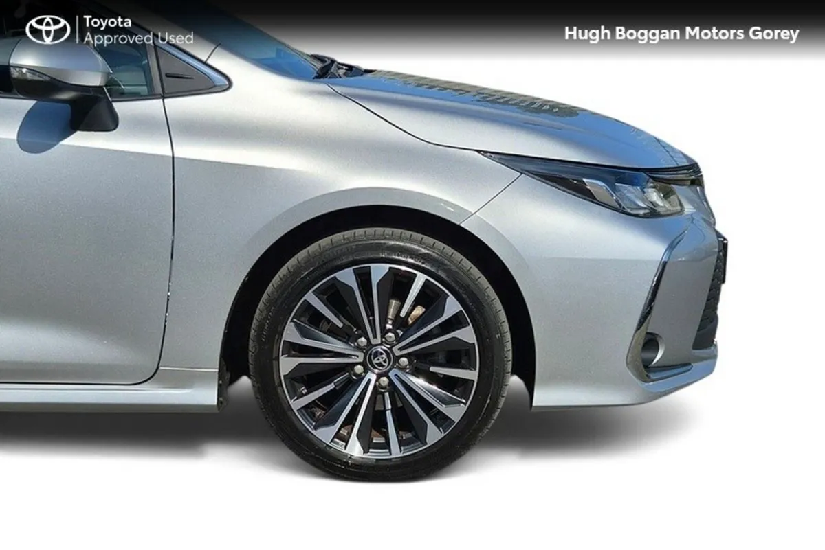 Toyota Corolla LUNA SPORT 4DR A - Image 5