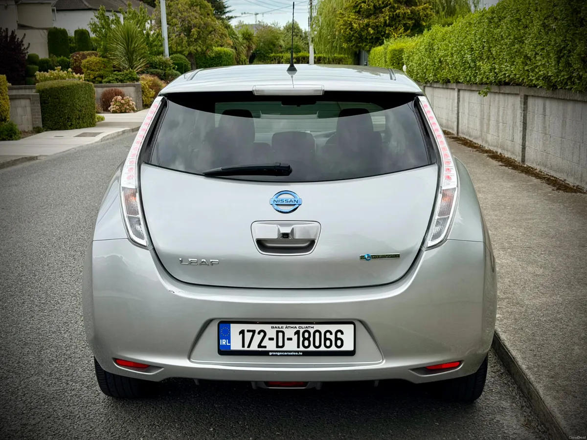 Nissan Leaf 30 kWh | S.O.H 84% | 11 bars. - Image 6