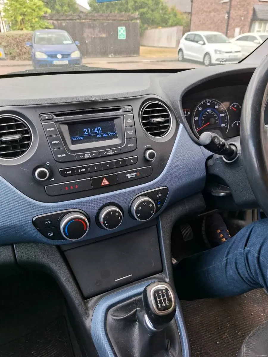 Hyundai i10 - Image 3
