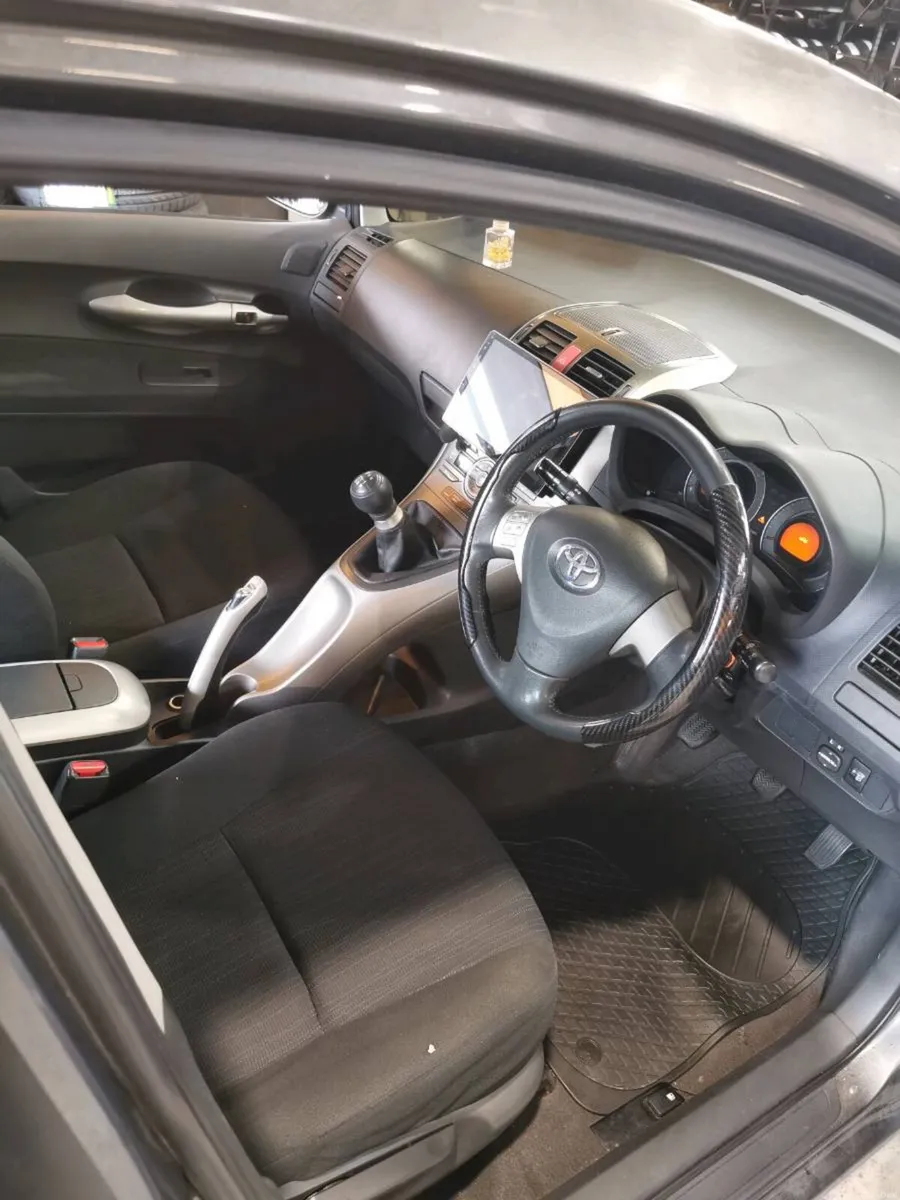 08 auris Nct and tax 1.4 diesel - Image 5