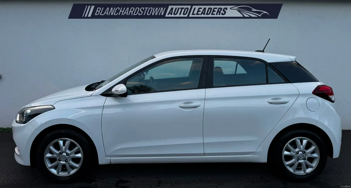 HYUNDAI I201.2 MPI SE 83BHP - Image 2